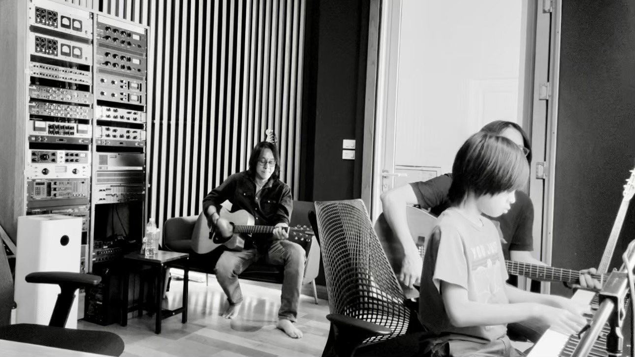 LINE_ALBUM_Greenasia Studio_260208_38